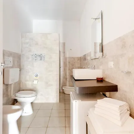 Domu Prexada Bed & Breakfast Maracalagonis