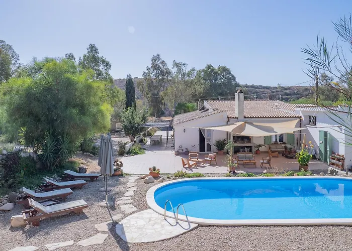 Oda ve Kahvaltı Domu Prexada 3*