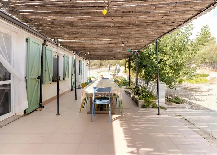 Oda ve Kahvaltı Domu Prexada 3*