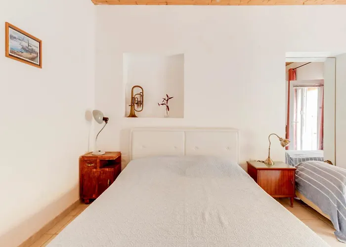 Oda ve Kahvaltı Domu Prexada